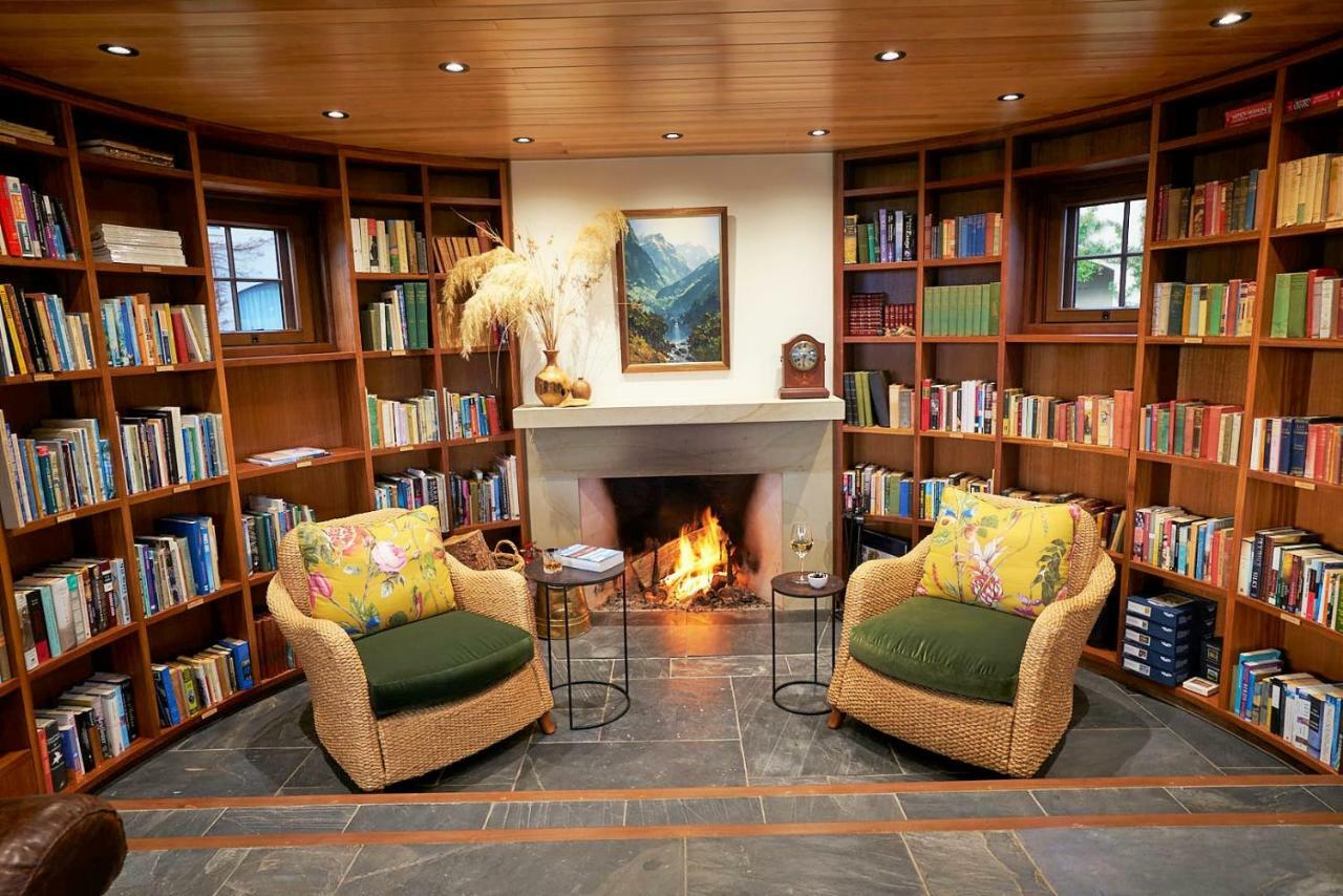Cabot Lodge - Fiordland National Park Manapouri Exterior photo